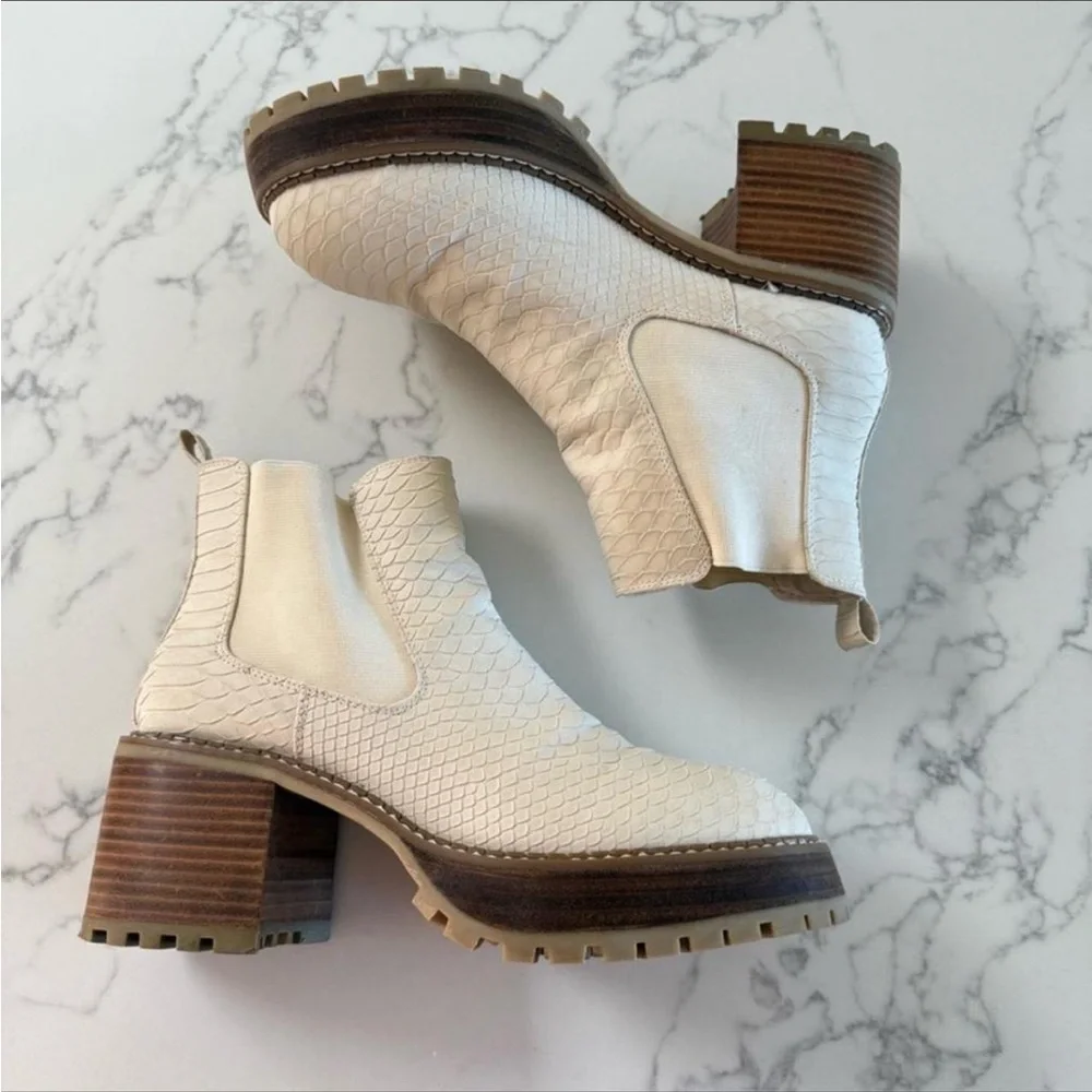 MIA Alejandro Snake Platform Chelsea Ankle Boot - Ivory - Size 10